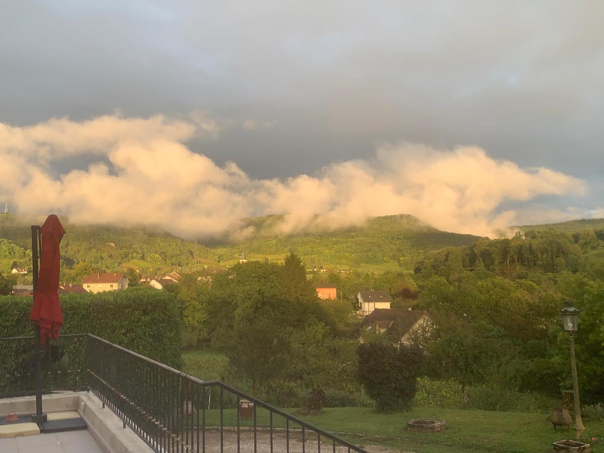 Longue Vue En Arbois B&B 외부 사진